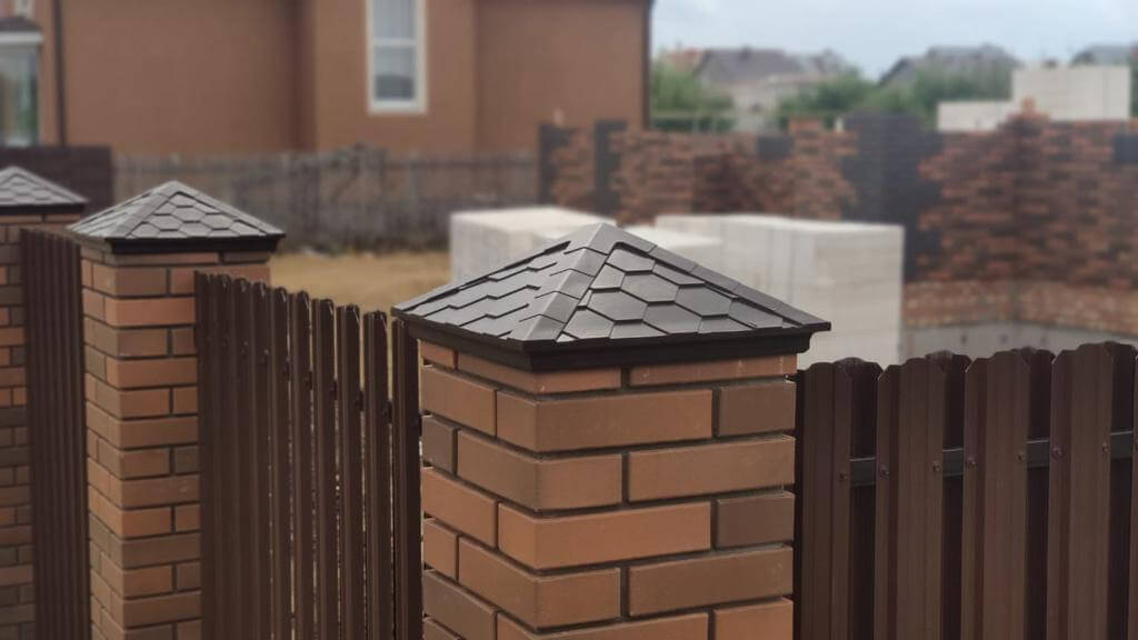 Колпак Zking Эверест Коричневый на столб 1.5х1.5 кирпича (390х390мм) в Муроме фото