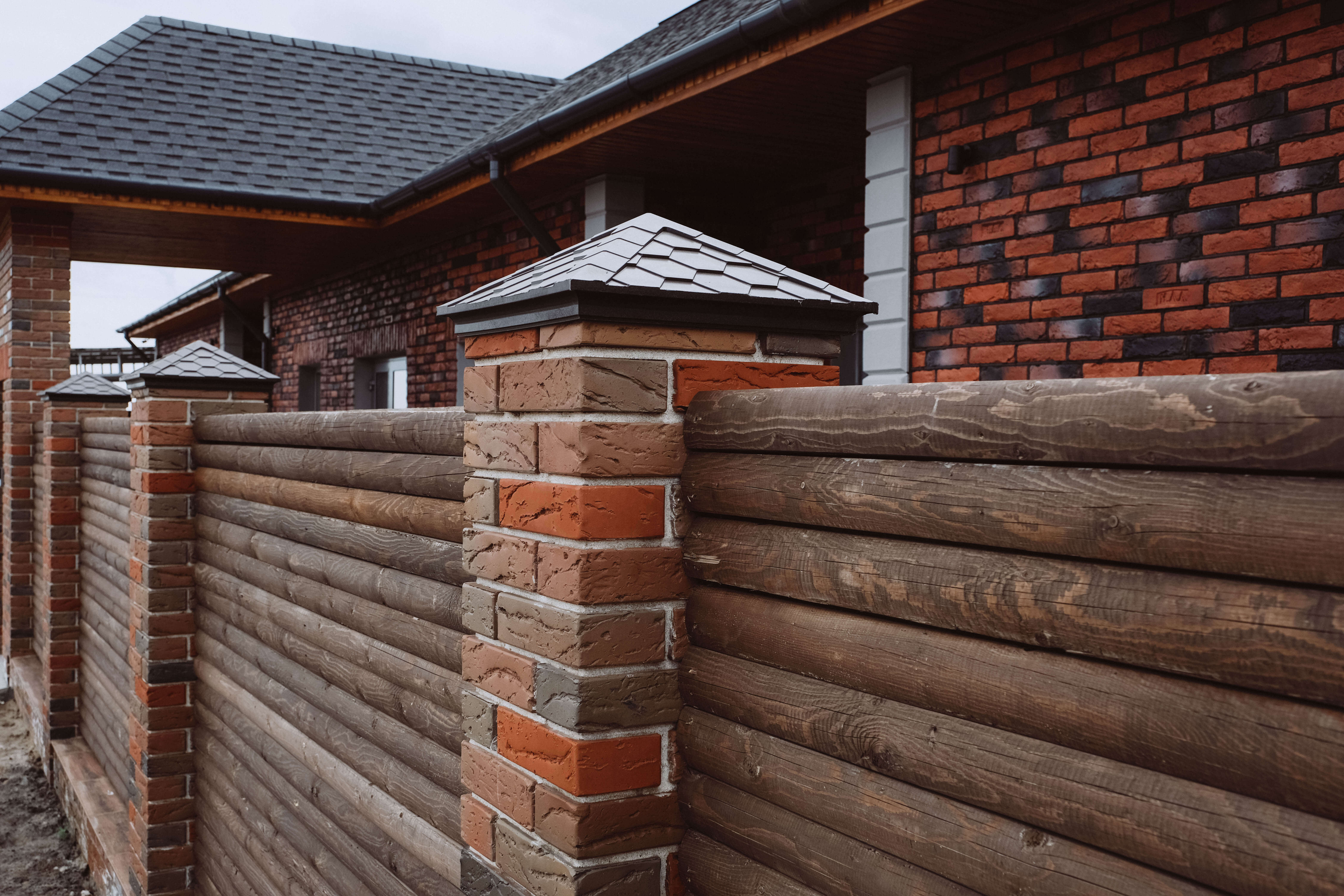 Колпак Zking Эверест Коричневый на столб 1.5х1.5 кирпича (390х390мм) в Муроме фото