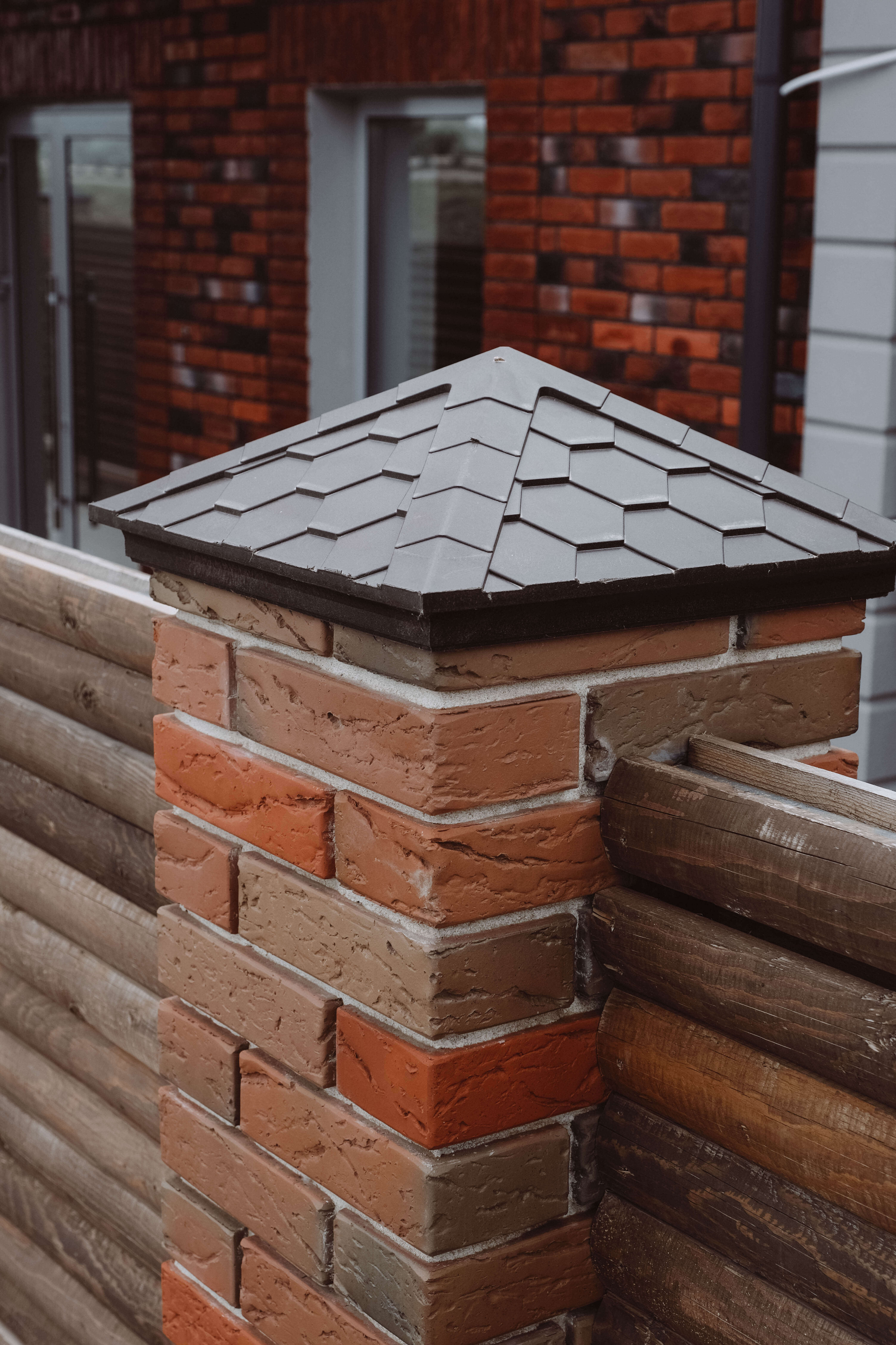 Колпак Zking Эверест Коричневый на столб 1.5х1.5 кирпича (390х390мм) в Муроме фото