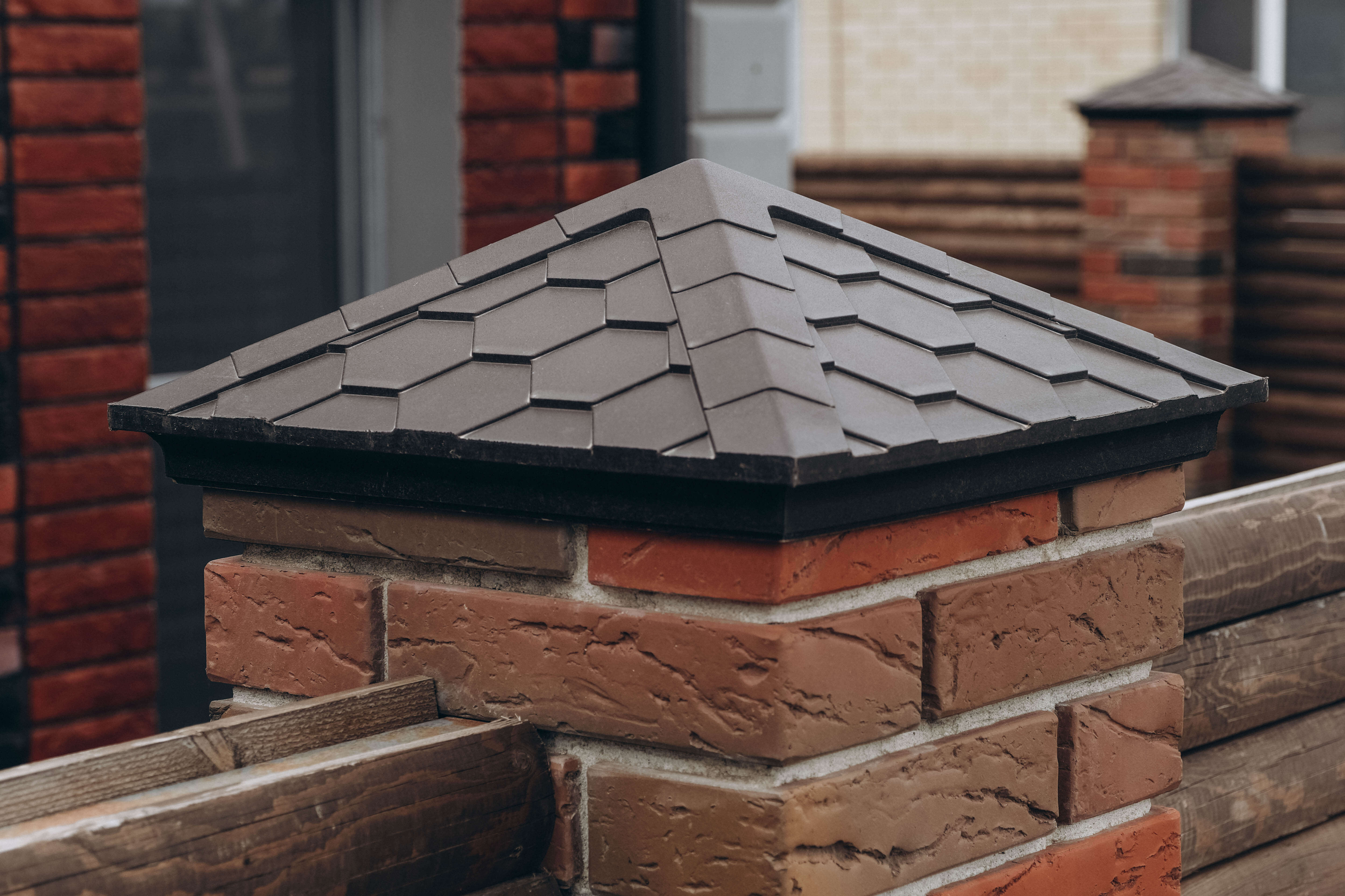 Колпак Zking Эверест Коричневый на столб 1.5х1.5 кирпича (390х390мм) в Муроме фото